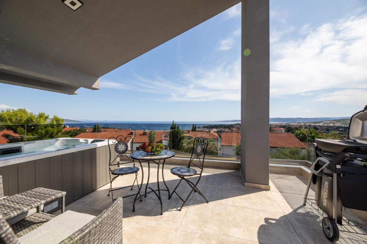 קרק Luxury Villa Adria Apartments מראה חיצוני תמונה