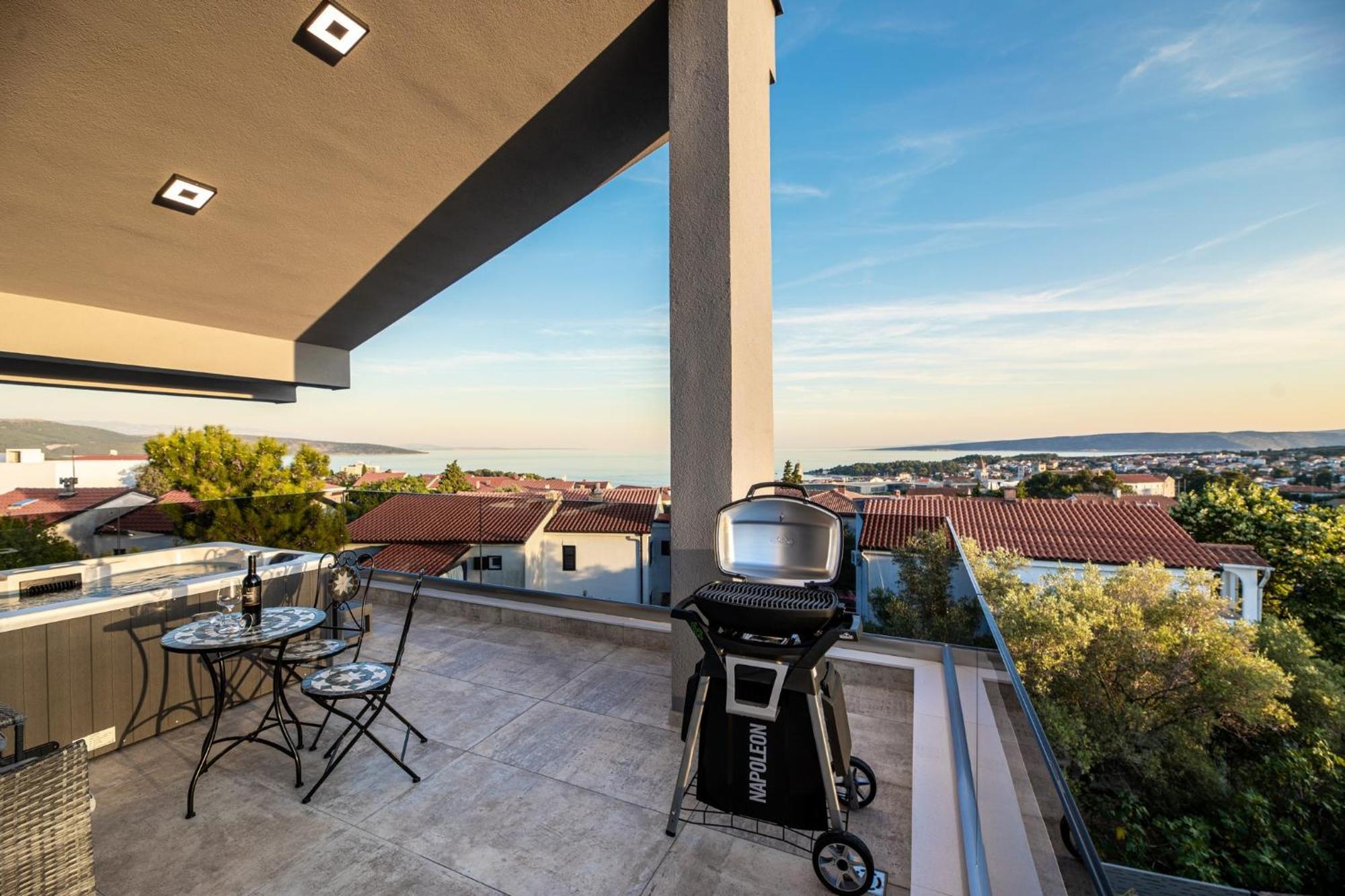 קרק Luxury Villa Adria Apartments מראה חיצוני תמונה