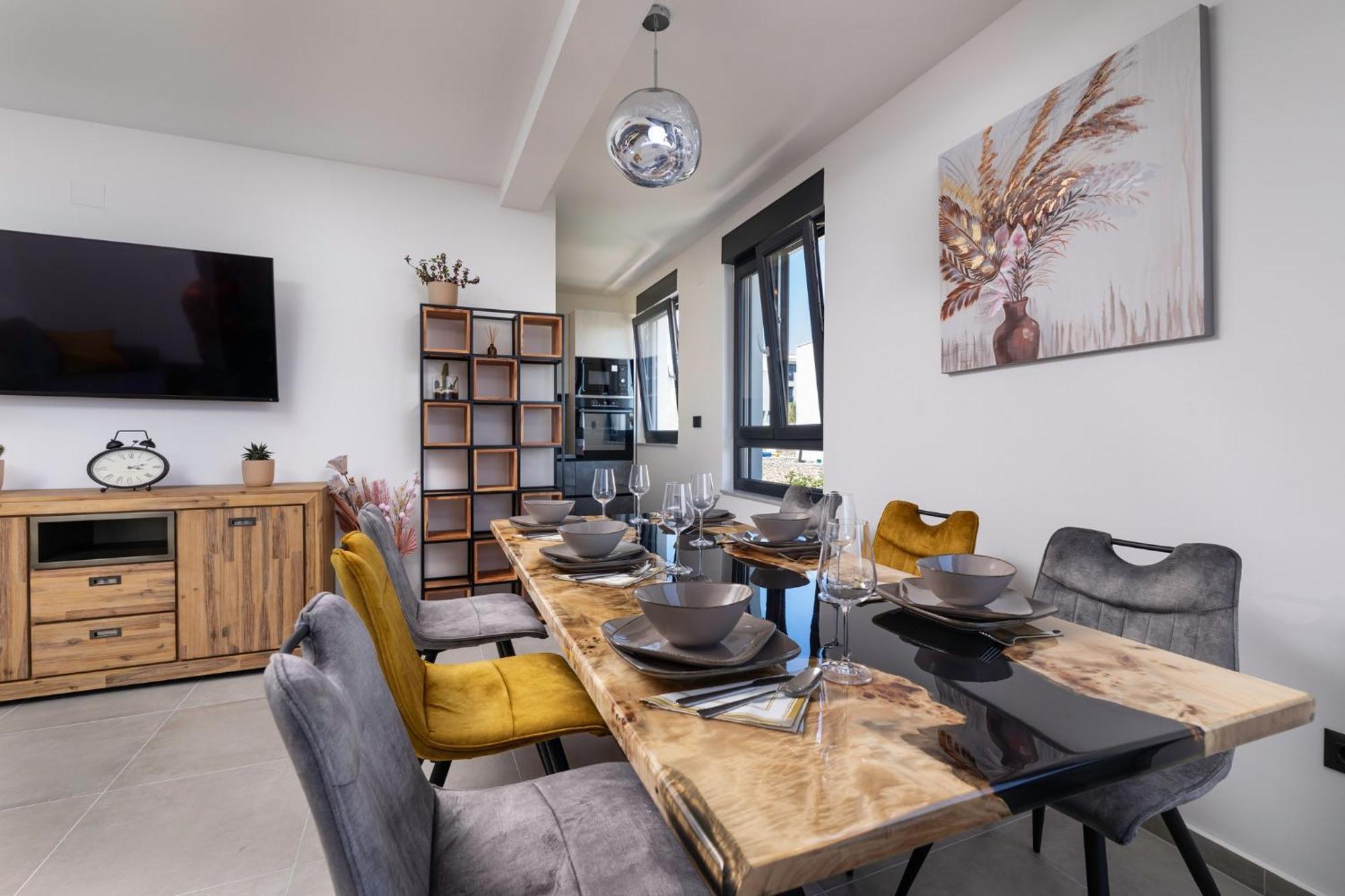 קרק Luxury Villa Adria Apartments מראה חיצוני תמונה
